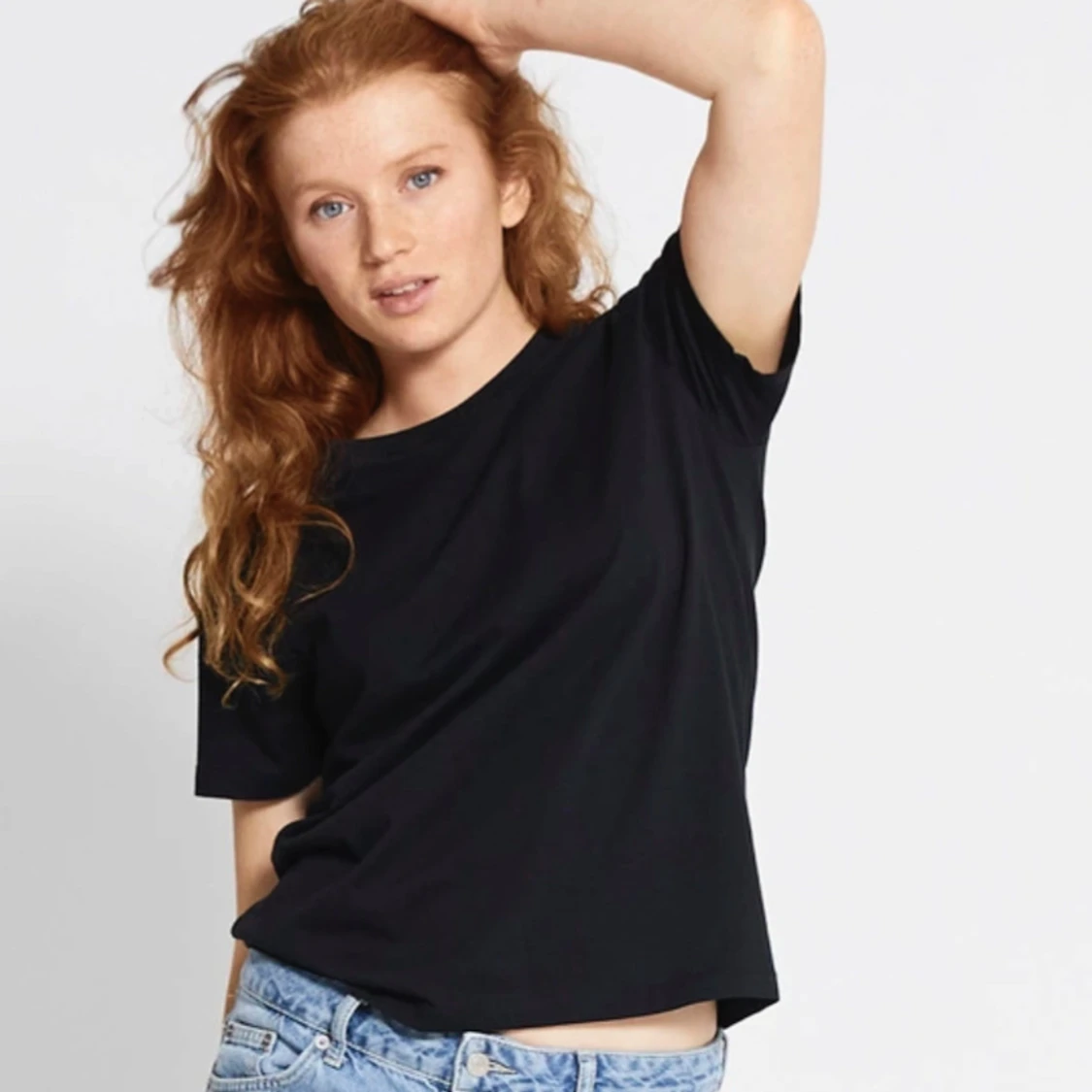 Vit och svart t-shirt - 2