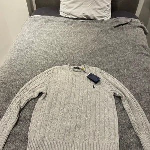 Polo sweatshirt  - Helt ny aldrig andvänd.