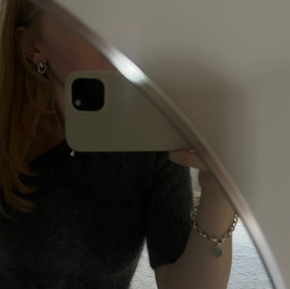 Grå offshoulder tröja - 2