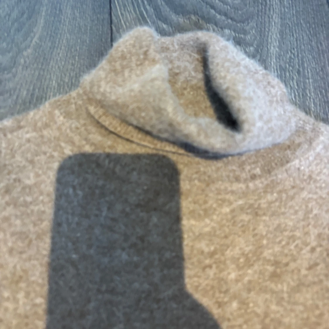 Beige stickad polotröja - 1