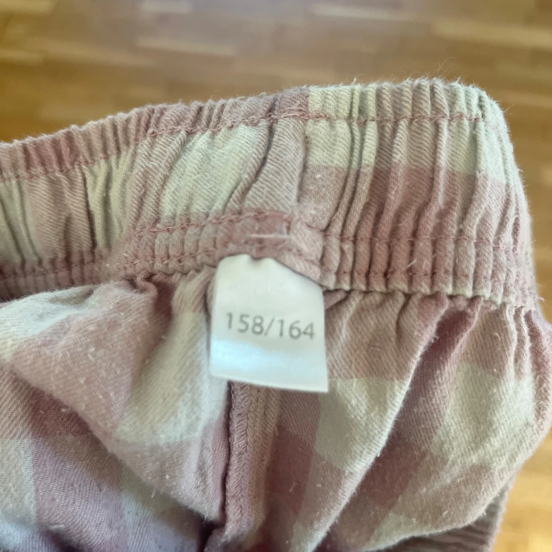 Rutig pyjamas byxa i rosa och vit - 3