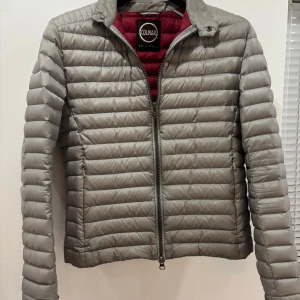 Colmar jacka herr - Säljer en colmar jacka i storlek 46 som motsvarar Small.