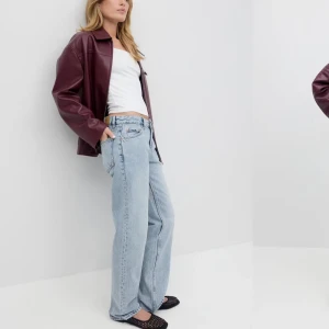 Low waist tall jeans - Lågmidjade, raka jeans ifrån Gina tricot i modellen tall.
