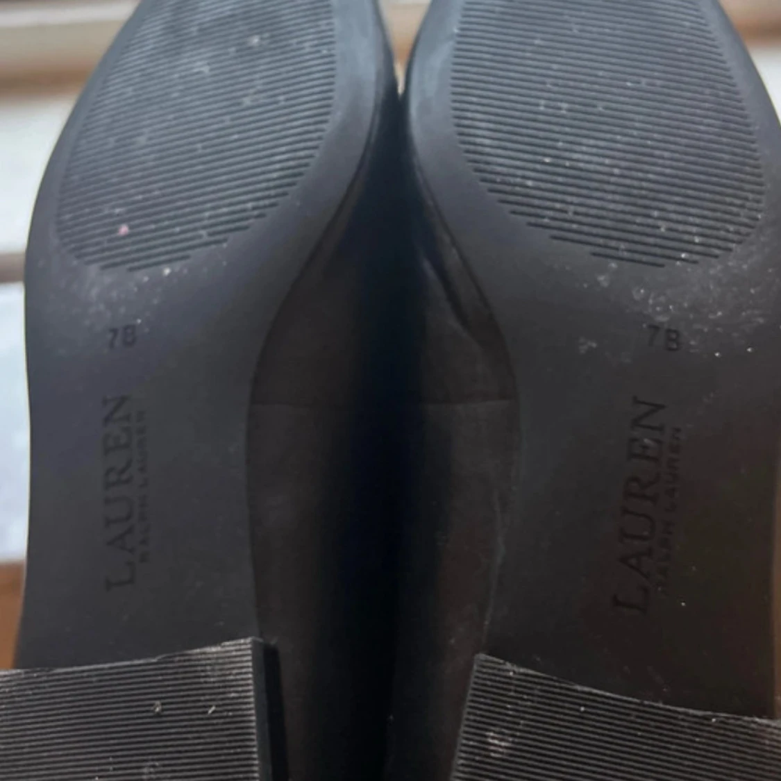 Svarta ballerinaskor från Lauren Ralph Lauren - 2