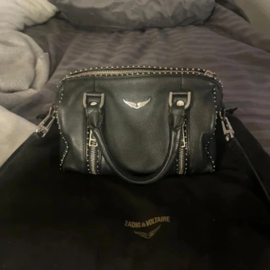Svart handväska från Zadig & Voltaire