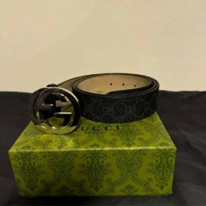 Gucci bälte  - Säljer ni ett fräscht gucci bälte. Ny skick typ, byten kan vara  intressant 