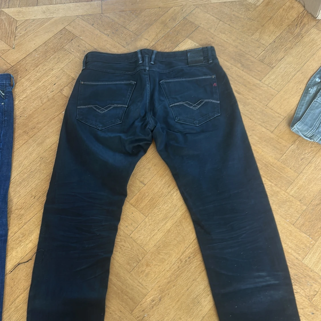 Svarta jeansbyxor från Replay - 1