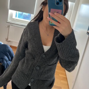 Stickad kofta - Super snygg stickad kofta