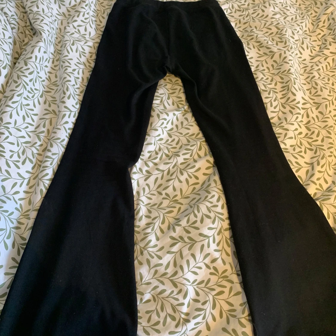 Svarta byxor från Lindex - 1