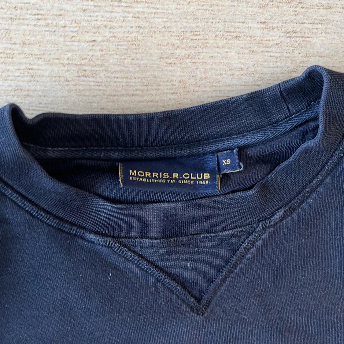 Mörkblå tröja från Morris R. Club - 3