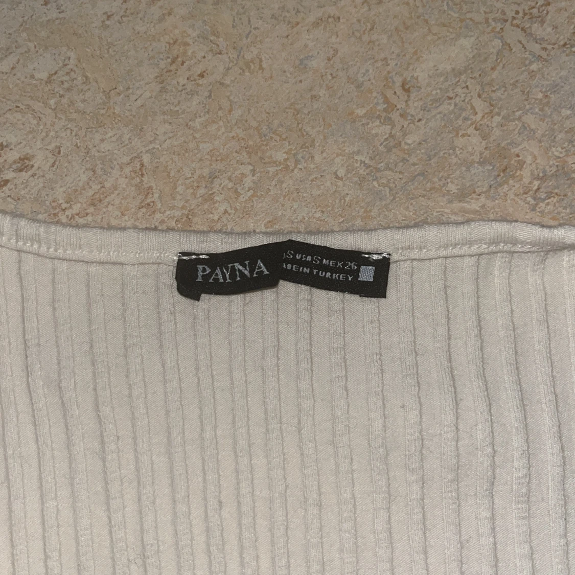 Beige ribbad topp från PAYNA - 2