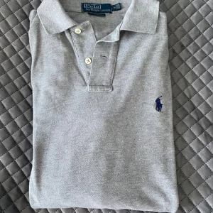 Polo Ralph Lauren Långärmad Pikétröja  - Väldigt bra skick 