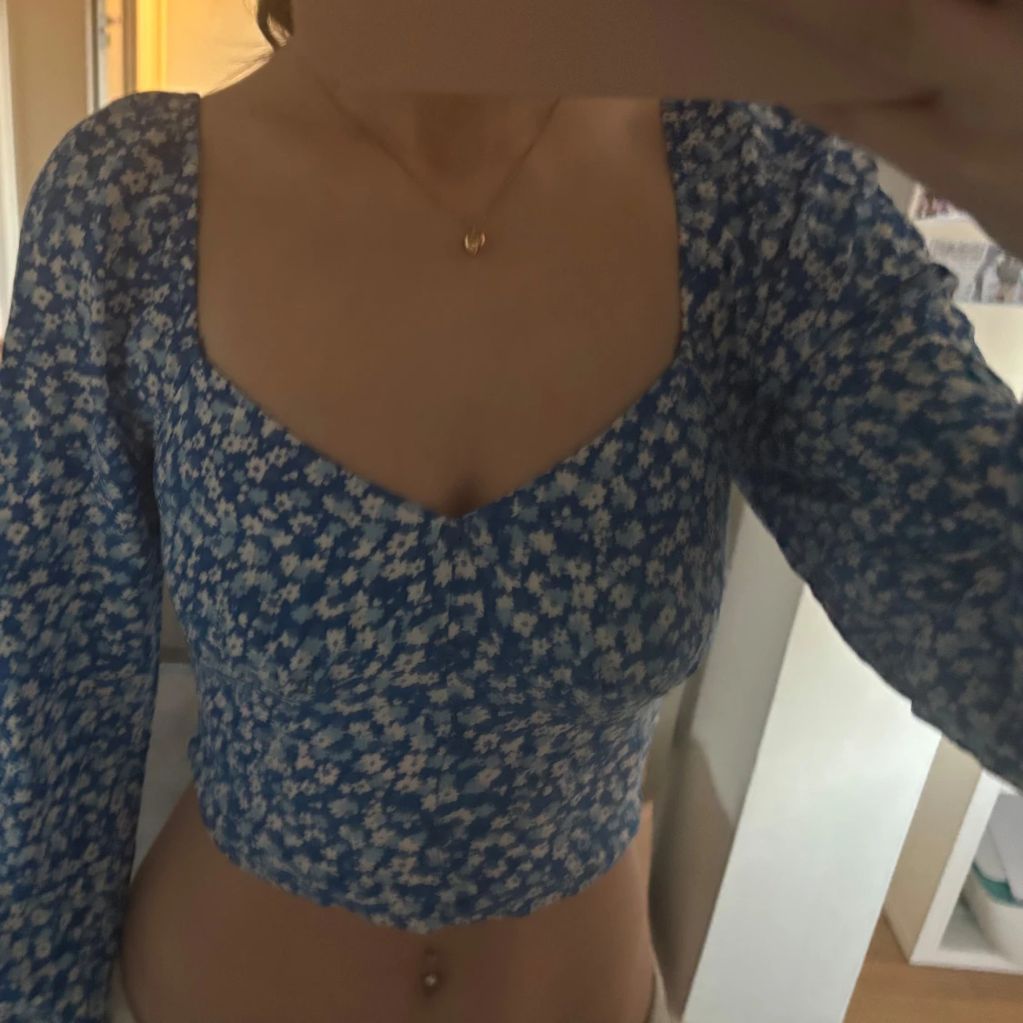 Blå blommig topp - 1