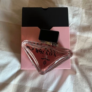 Prada Paradox 90ml - endast testat, nypris runt 2000kr på åhléns❤️