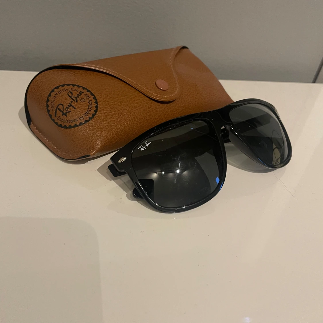 Svarta solglasögon från Ray-Ban - 1