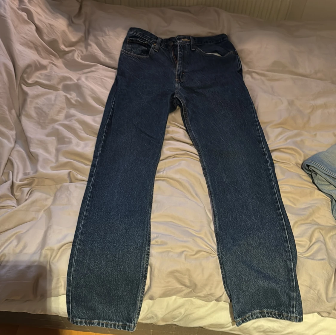 Blå jeans från Wrangler