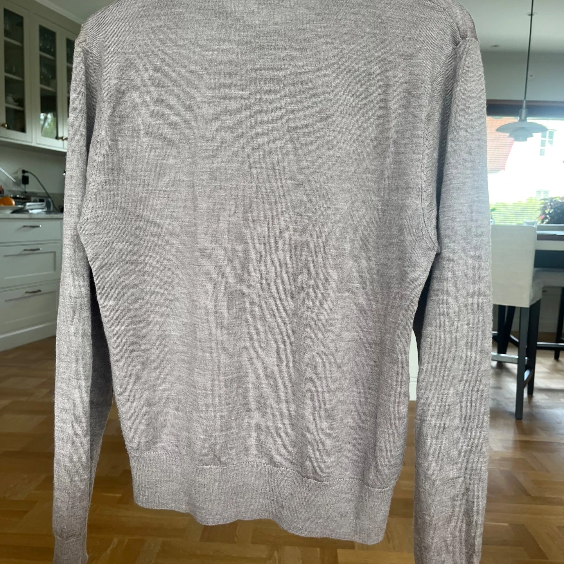 Beige stickad tröja från Sandö - 2