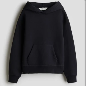 Svart hoodie  - Svart hoodieee🖤