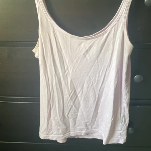 Linne - Ett Basic lila linne