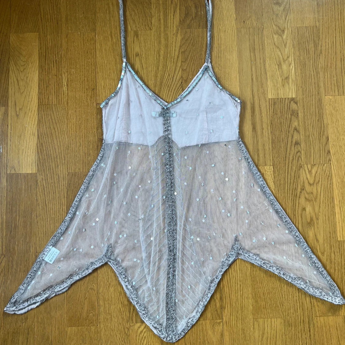 Glittrig linne-topp från Saint Tropez - 1