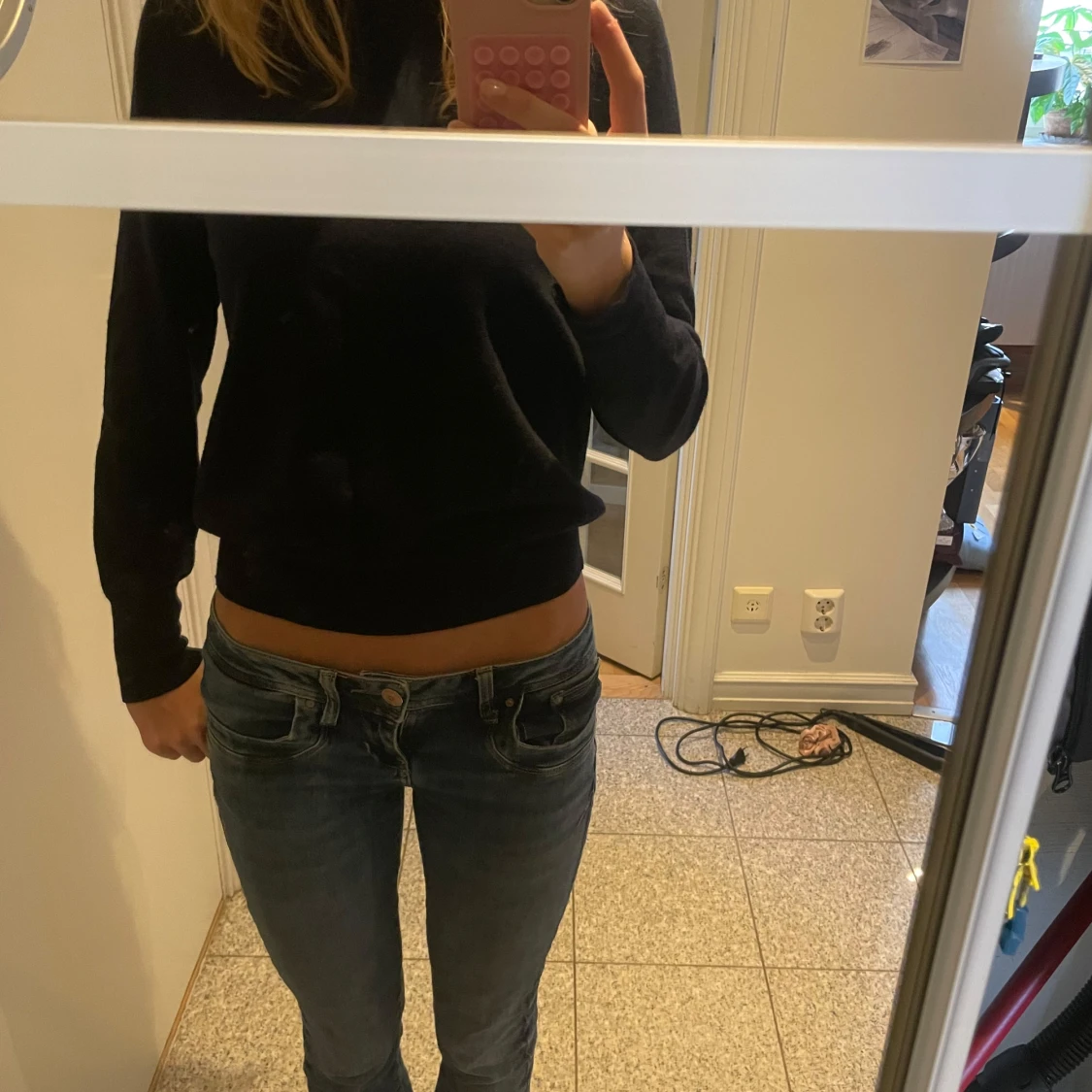 Tunn mörkblå stickad tröja från Filippa k - 1