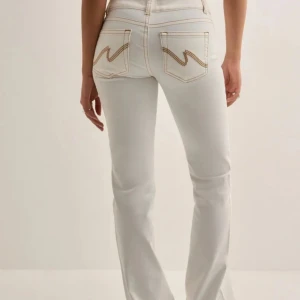 Nelly vita jeans  - Helt nya med lapp kvar 