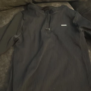 Aimn tröja ribbad xs - Aimn ribbad tröja xs 