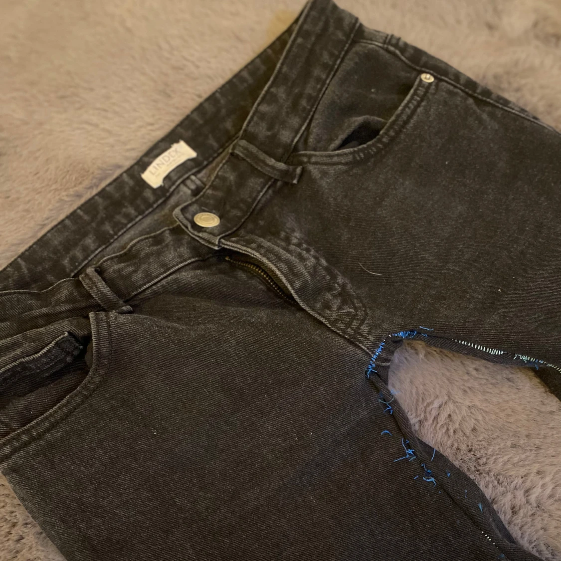 Svarta bootcut jeans från Lindex - 2