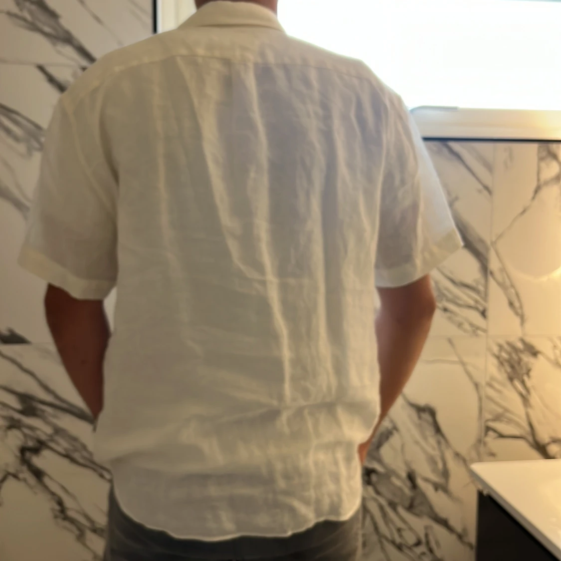 Vit linneskjorta från Riley - 1