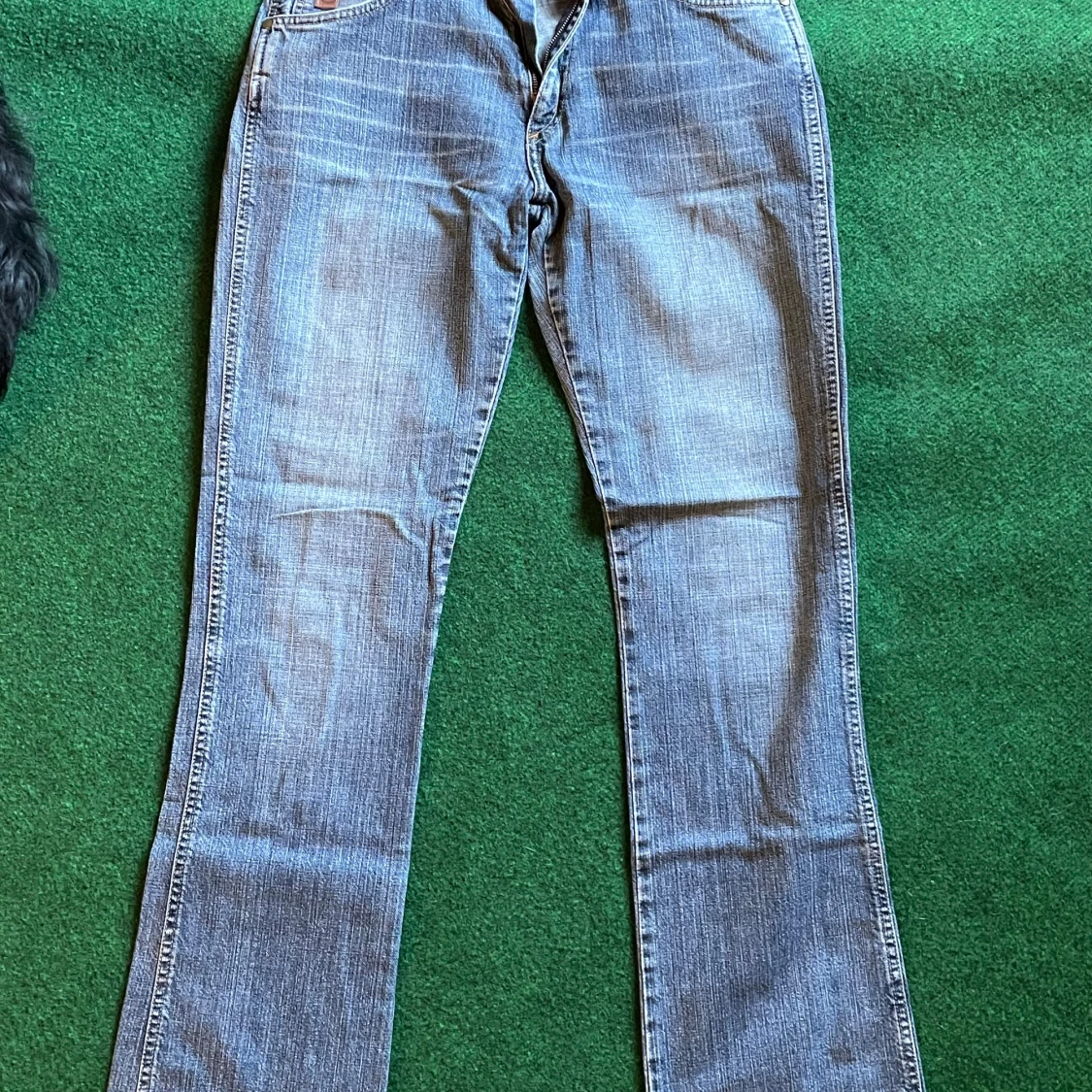 Blå bootcut jeans från Crocker