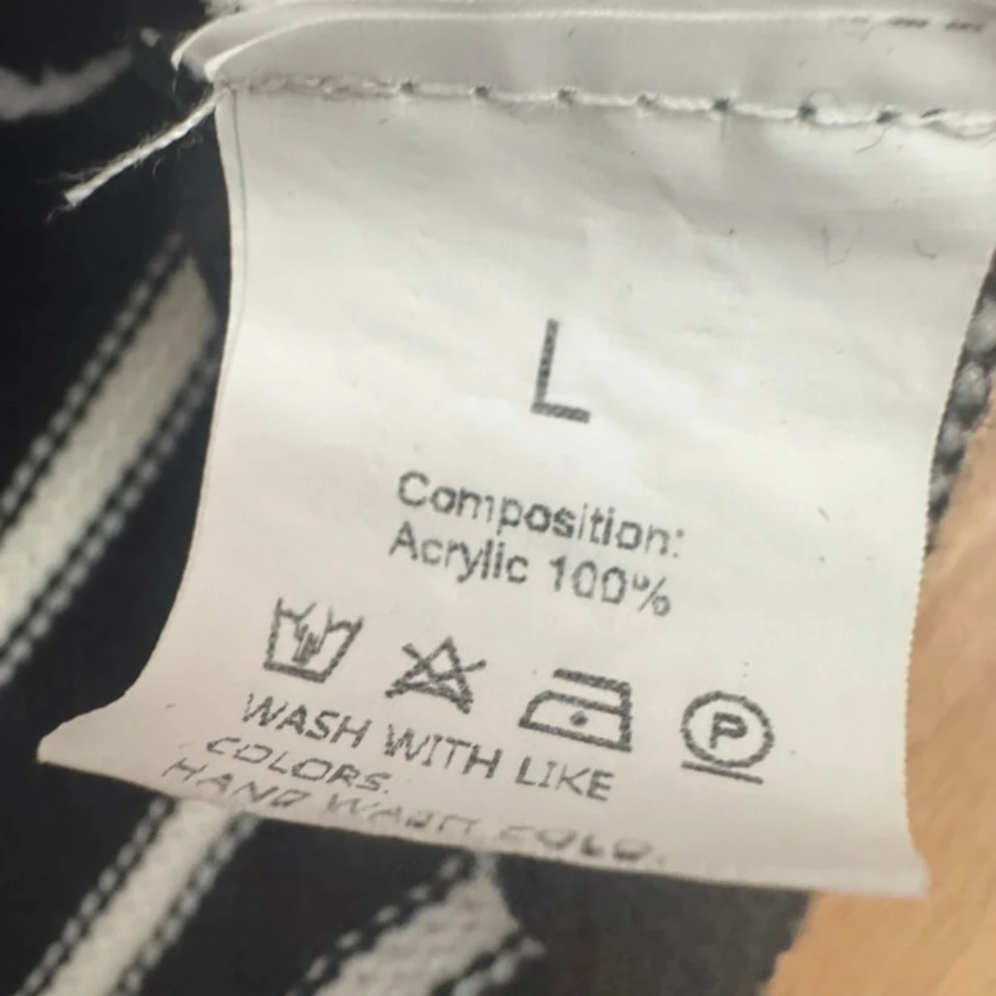 Ny. Svartvit randig stickad tröja L - 3
