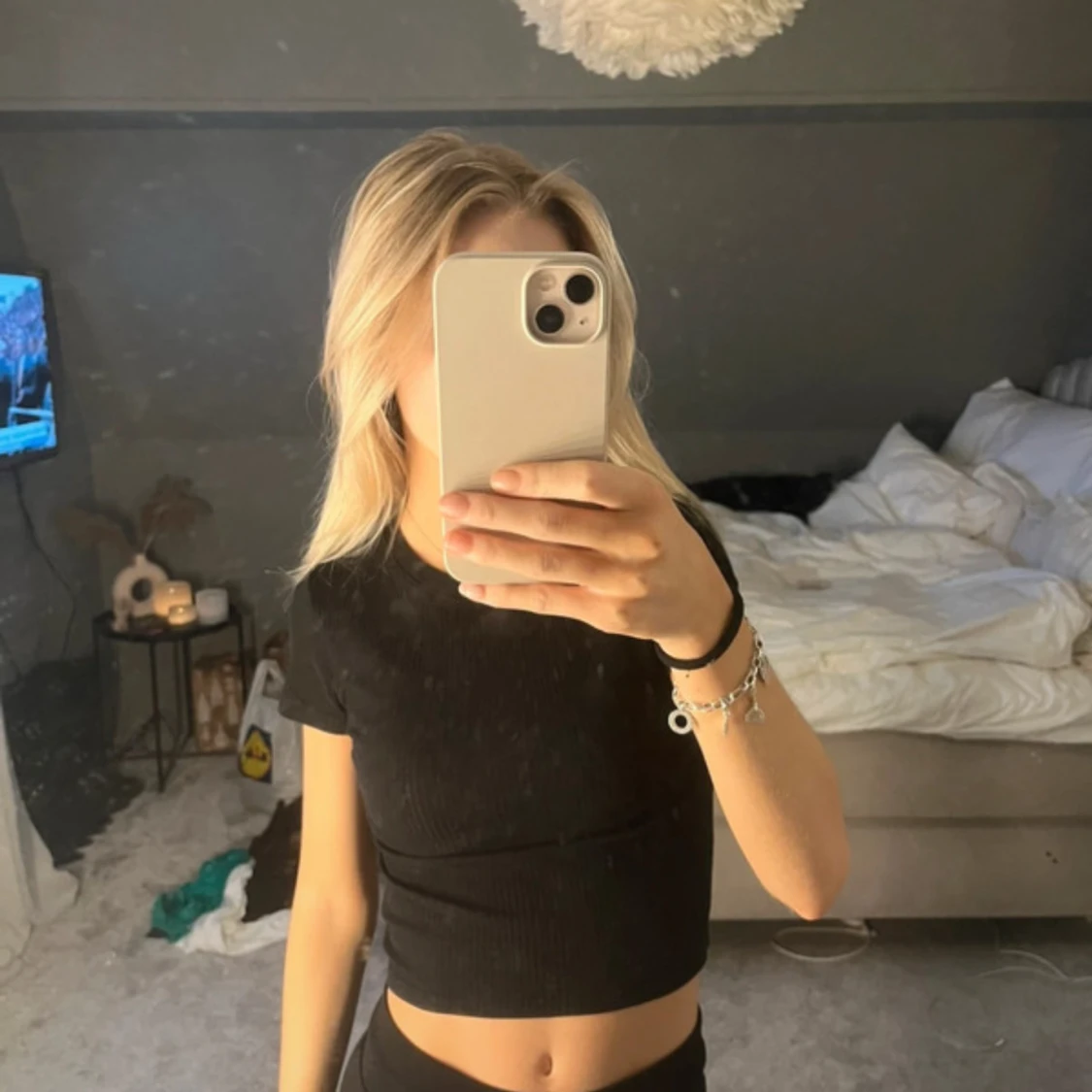 Svart ribbad croppad topp H&M