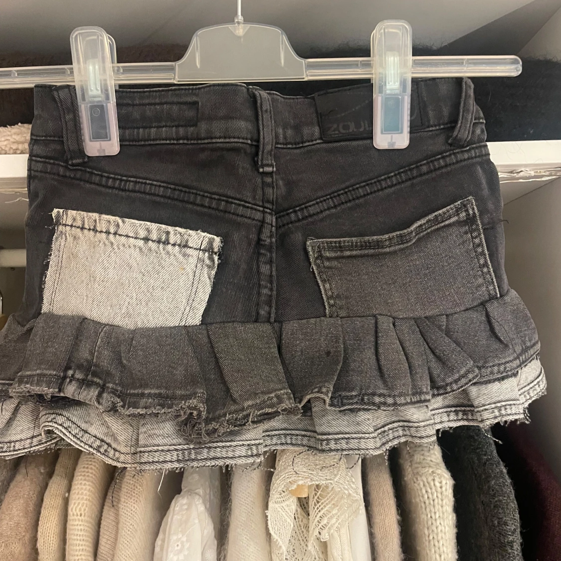 Grå volang jeanskjol från Zoul - 2