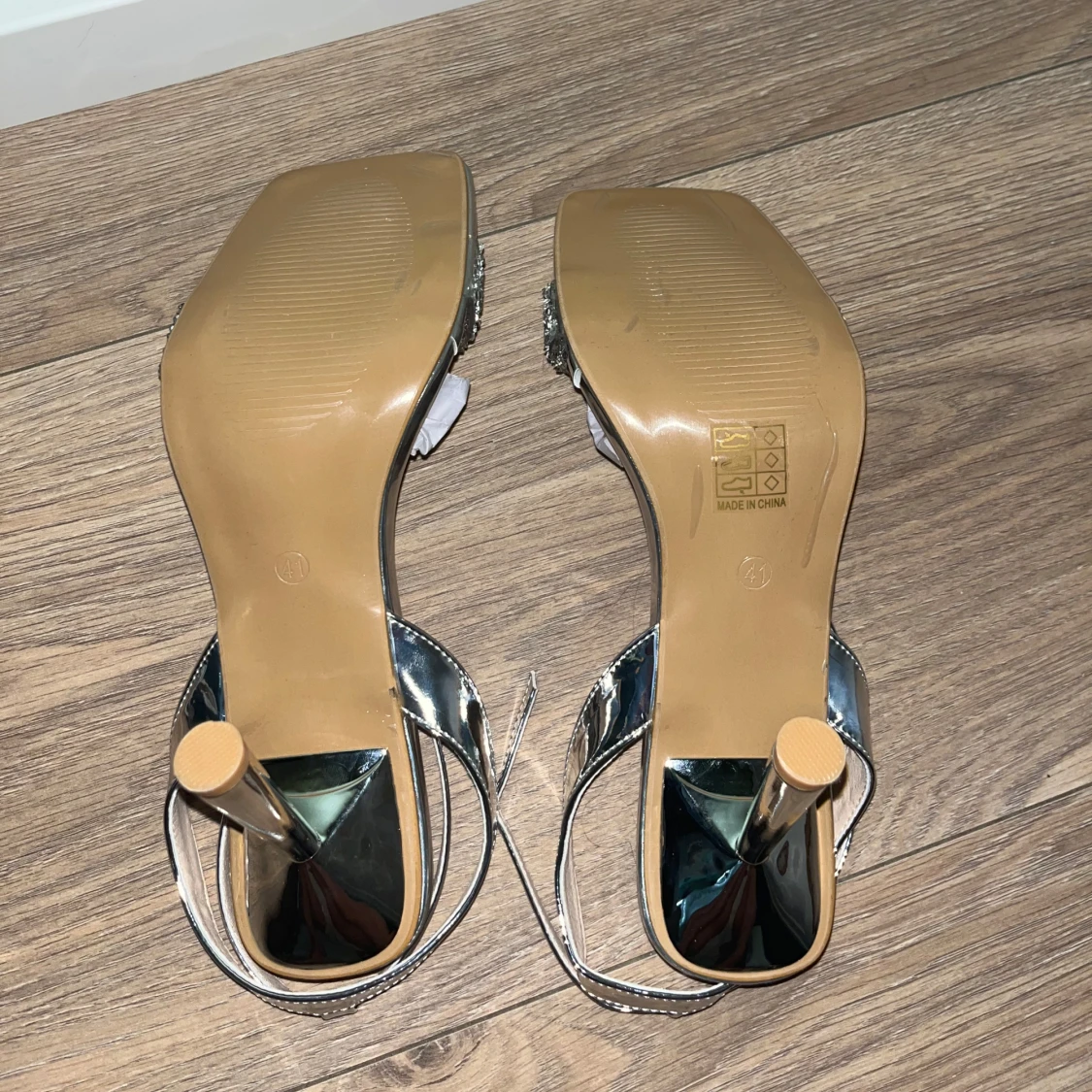  glittriga klackskor  - 2