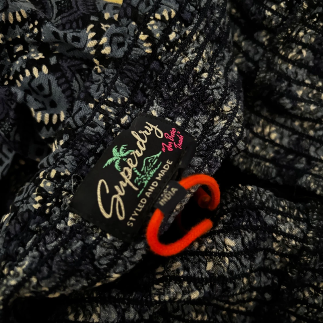 Blå mönstrad mini kortkjol från Superdry - 1