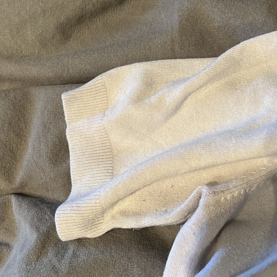 Vit ribbad t-shirt från Zara - 2