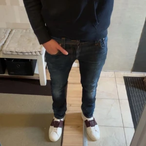 Nudie jeans - Feta Nudie jeans 29/34. Mycket bra sick.