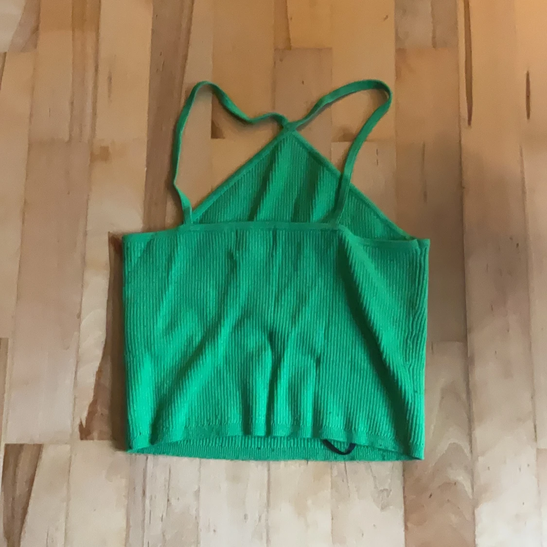 Grön ribbad linnetopp från H&M - 1