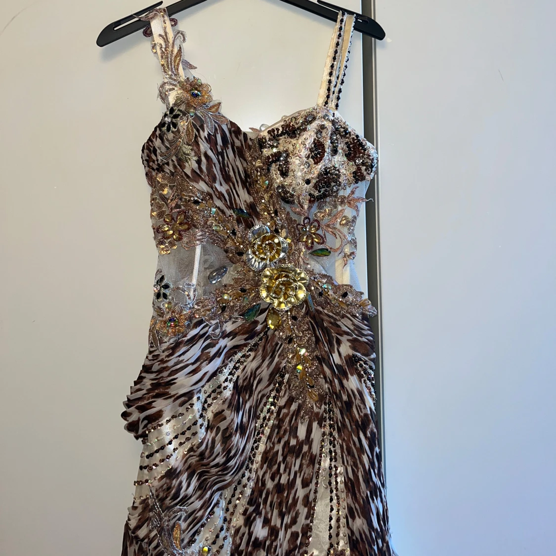 Lång leopardmönstrad festklänning - 2