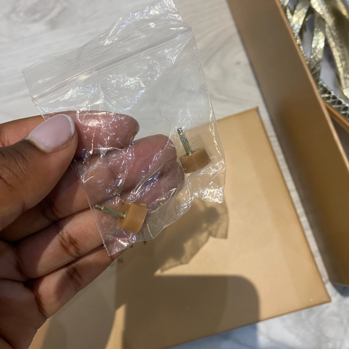 Sandaletter, guld (klackar) - 3