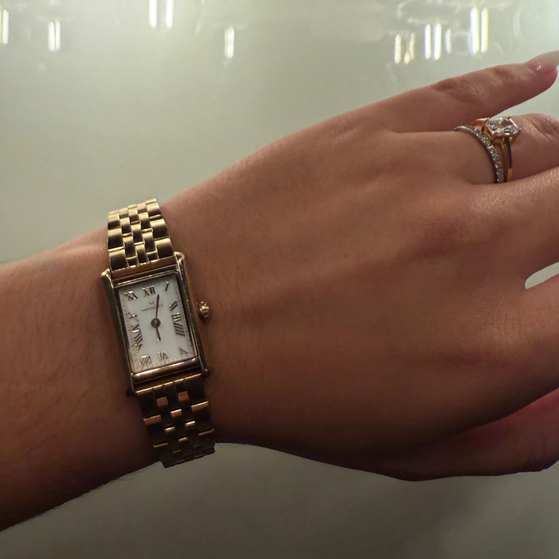 Mockberg timless watch gold