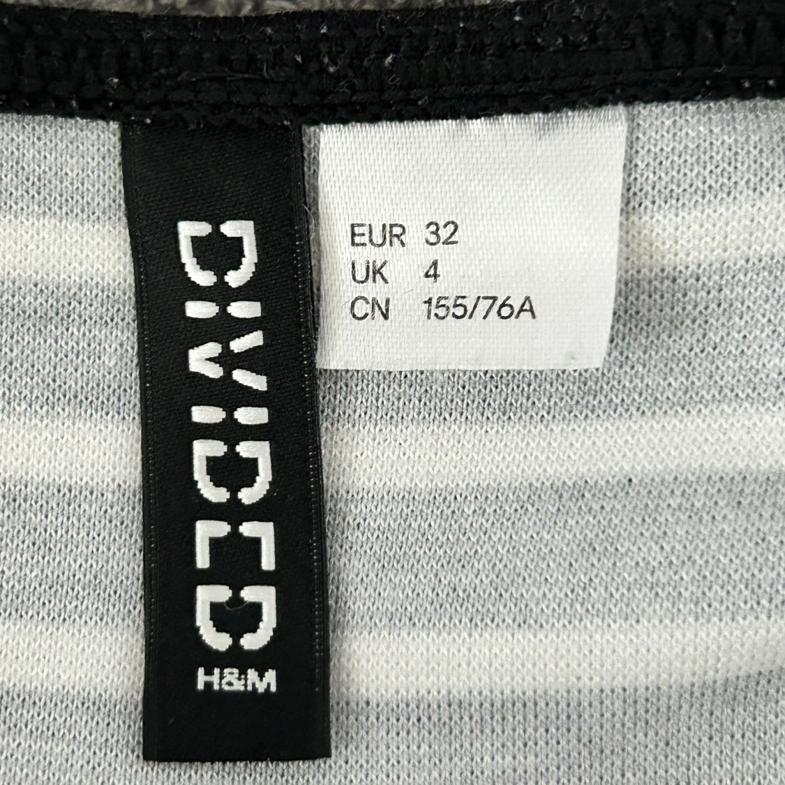 Randig kortklänning från H&M Divided - 2