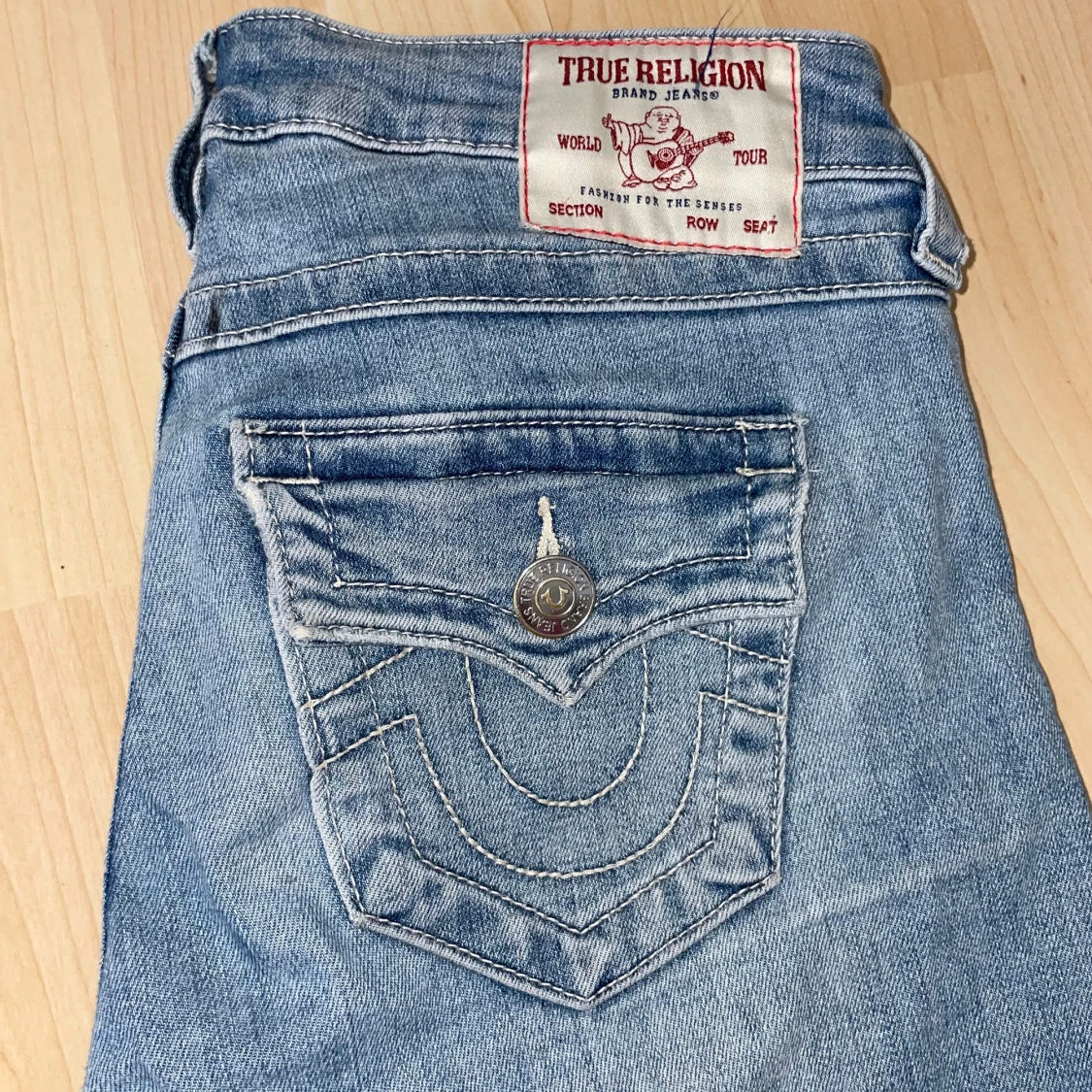 True Religion lågmidjade bootcut jeans W25