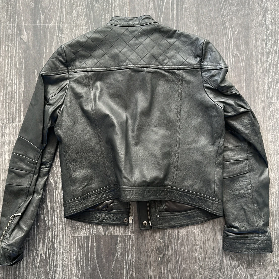 Svart skinnjacka från Jofré - 2