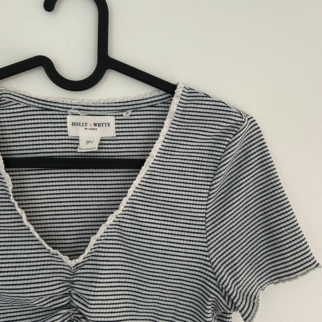 Randig topp med v-ringning Lindex - 2