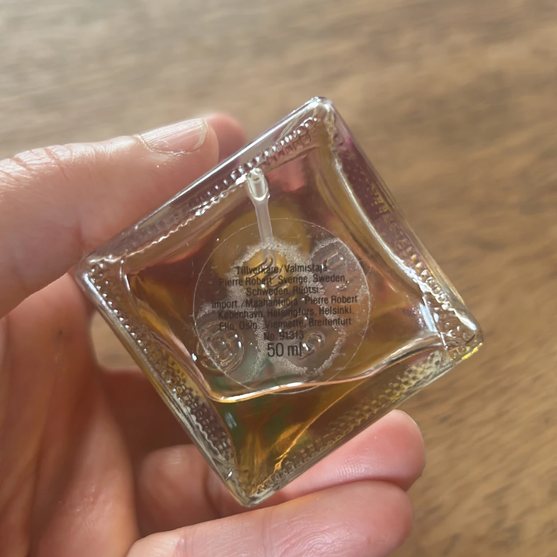 PUZZLE parfym 50 ml med lila lock - 2