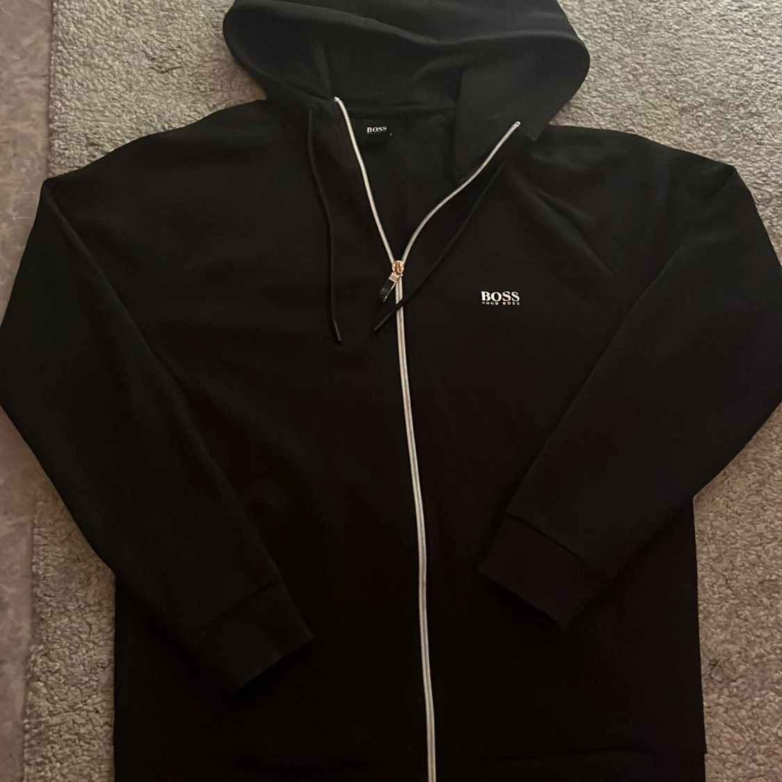 Svart hoodie från Hugo Boss