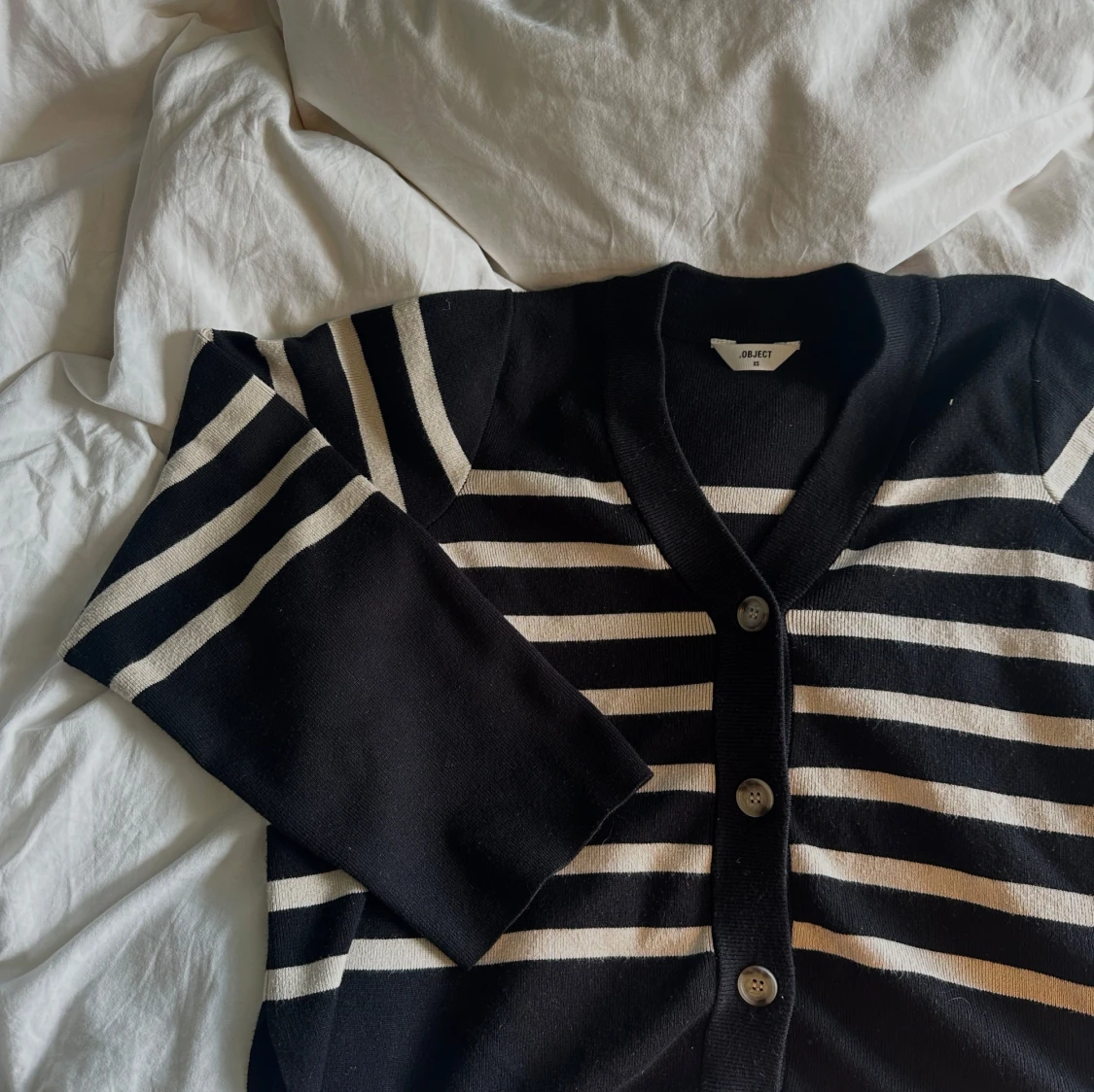 Svartvit randig kofta från Object - 3