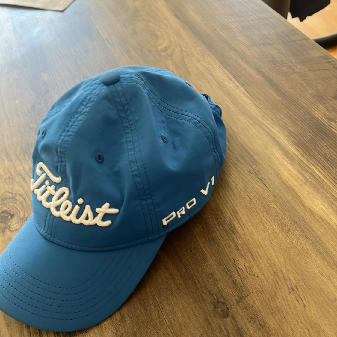 Blå Titleist keps Pro V1 - 2