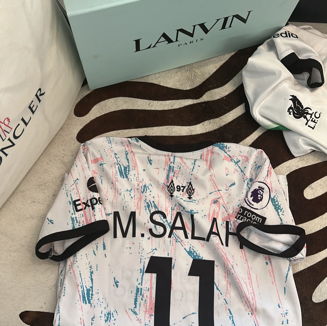 Olika fotbolls tröjor! - 4